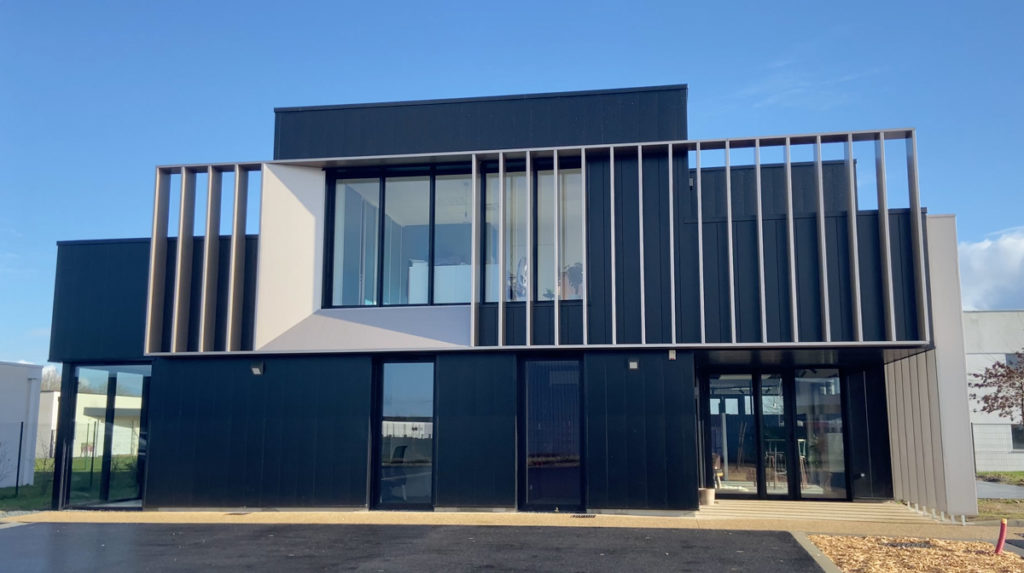 batiment-tertiaire-diagonale-centre-d-affaires-coworking--l-ekla-montaigu-vendee-01
